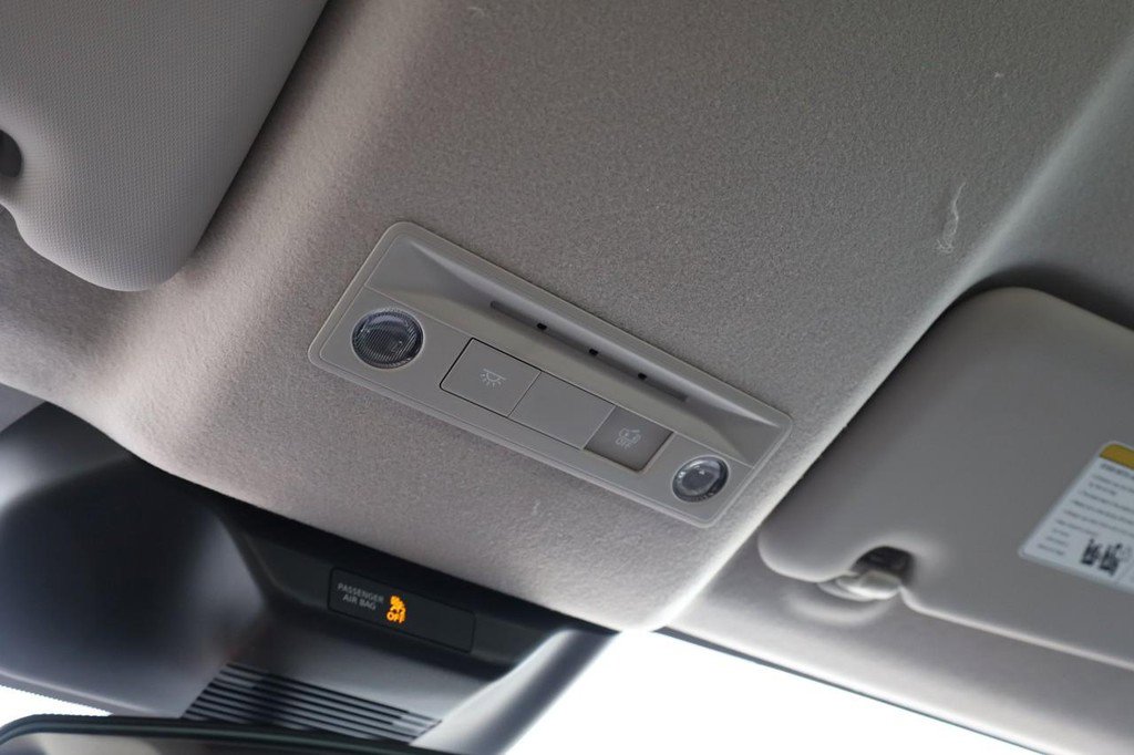 New 2026 Nissan Kicks S image 17