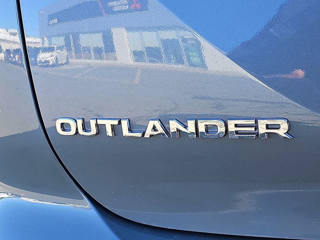 New 2026 Mitsubishi Outlander SEL image 22