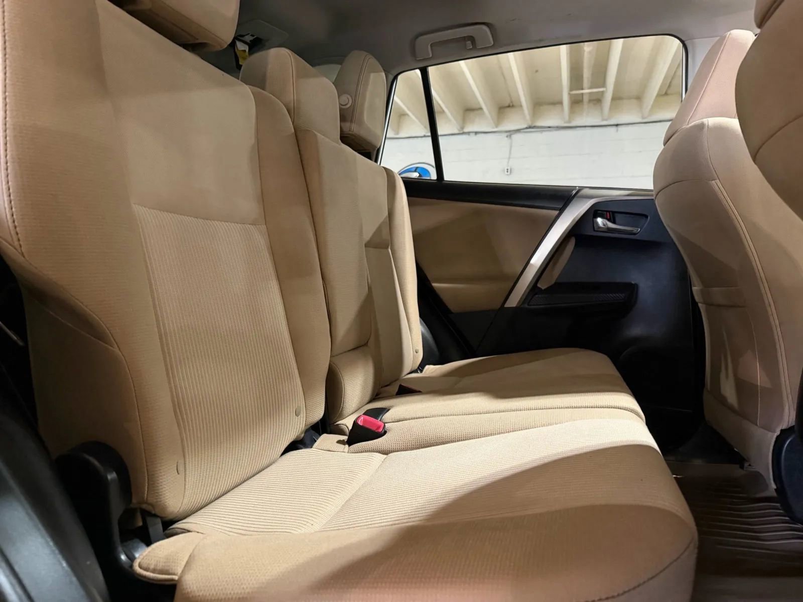 Used 2014 Toyota RAV4 XLE AWD/4WD image 11