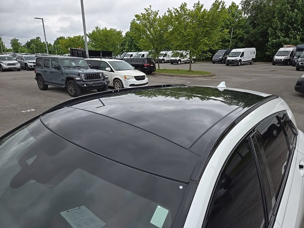 Used 2023 INFINITI QX50 Sport FWD image 13