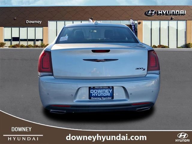 Used 2023 Chrysler 300 S image 4