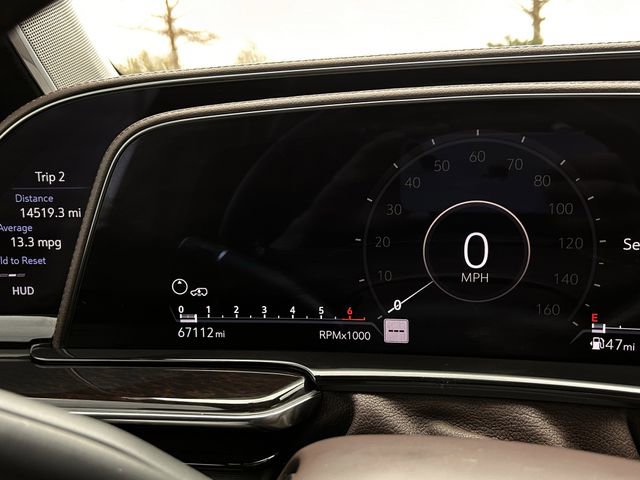 Used 2022 Cadillac Escalade ESV Sport Platinum image 17