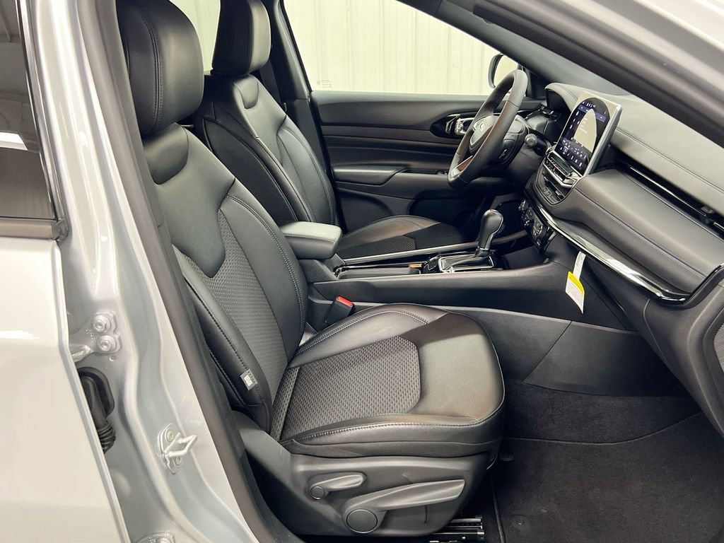 New 2026 Jeep Compass Latitude AWD/4WD image 21