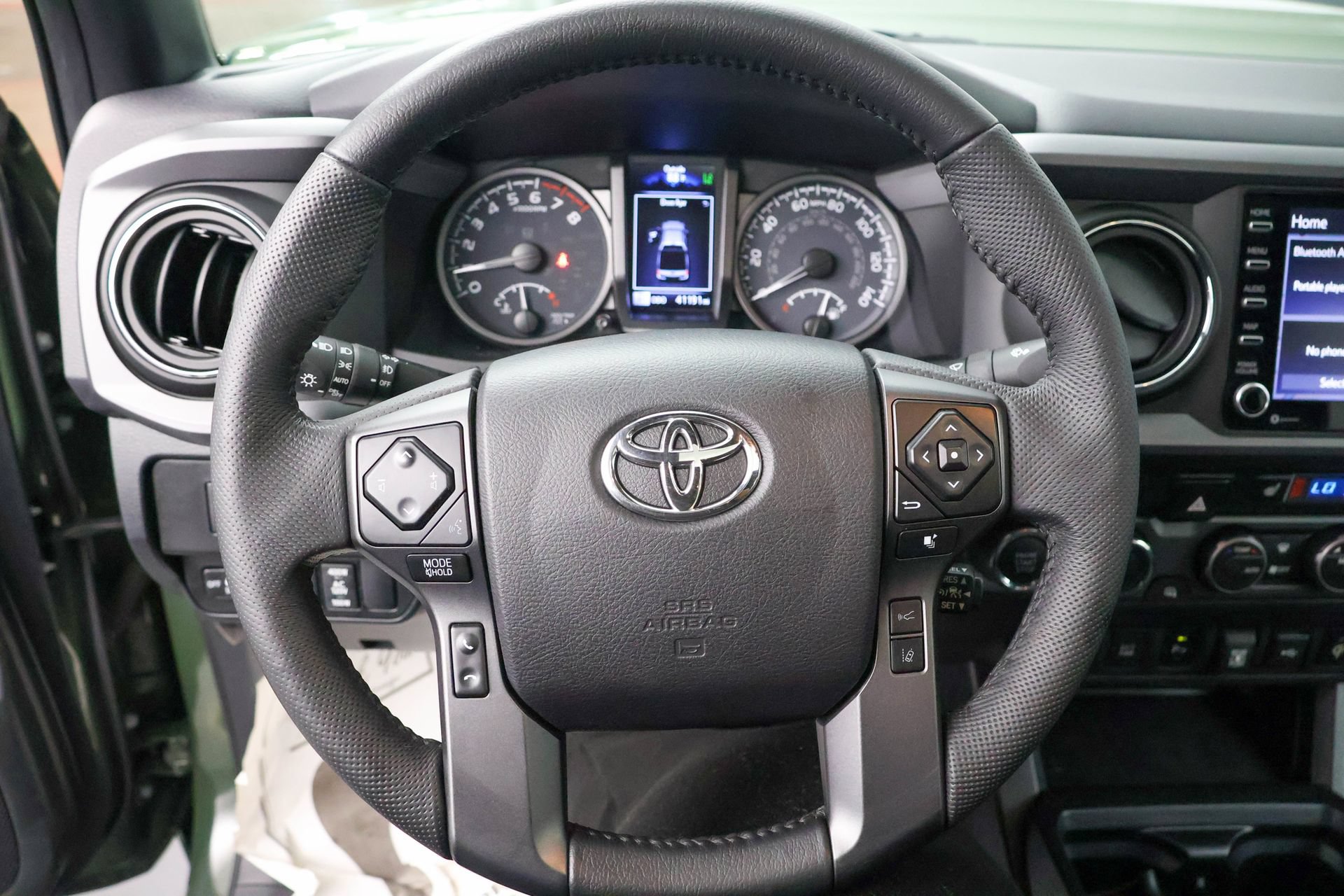 Used 2021 Toyota Tacoma TRD Sport w/ TRD Premium Sport Package AWD/4WD image 20