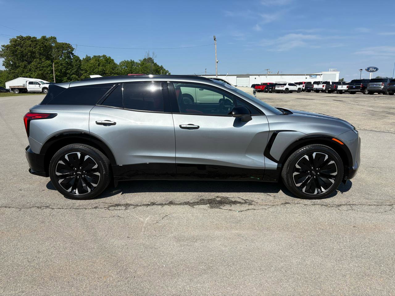 Used 2024 Chevrolet Blazer EV RS RWD image 2