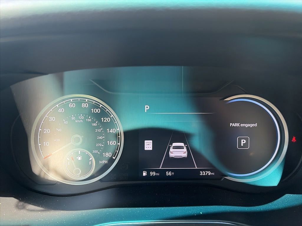 Used 2026 Genesis G70 2.5T RWD image 9