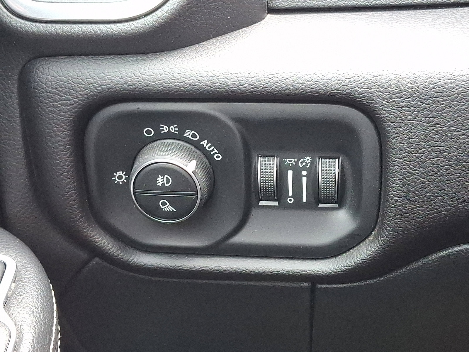 Used 2023 RAM 2500 Laramie image 26