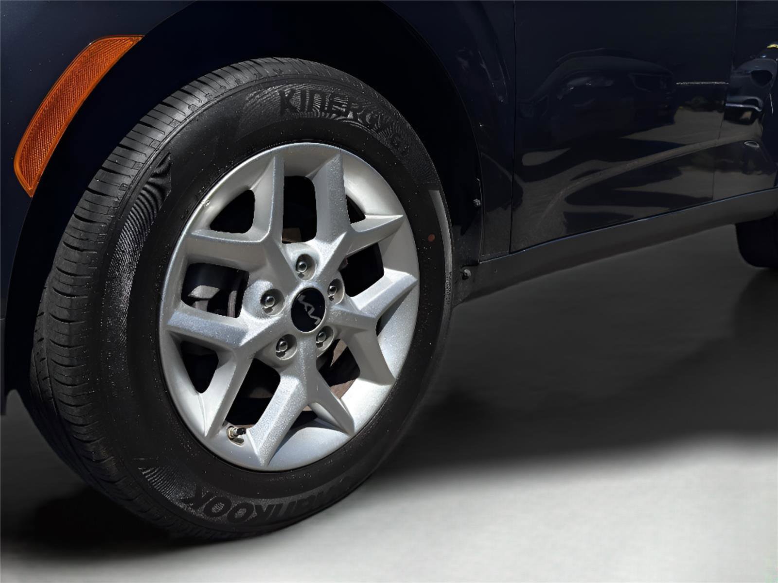 Certified 2022 Kia Soul LX w/ Technology Package image 29