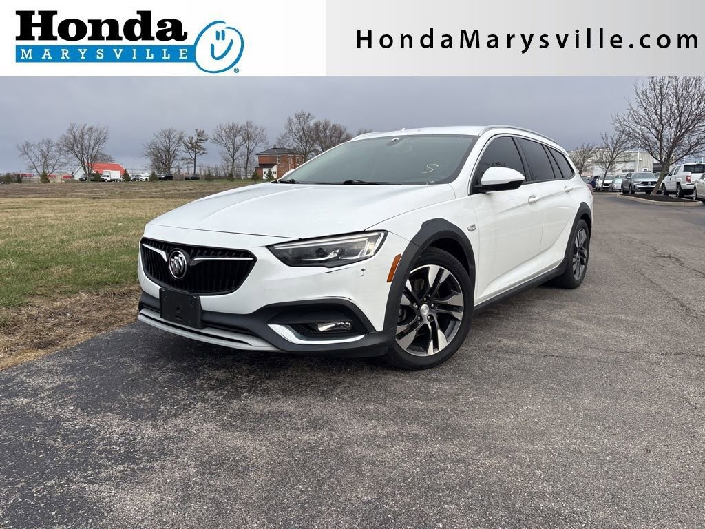 Used 2018 Buick Regal Essence w/ Driver Confidence Package #1