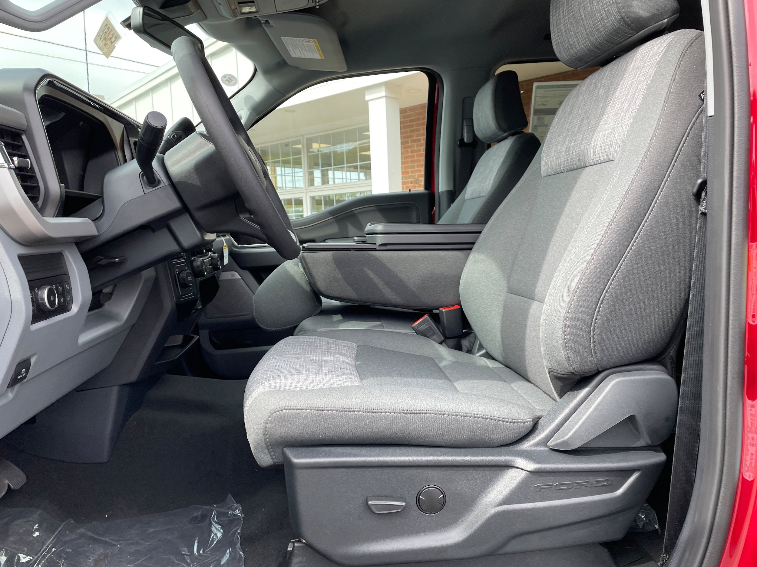 New 2027 Ford F250 XLT w/ XLT Premium Package AWD/4WD image 26