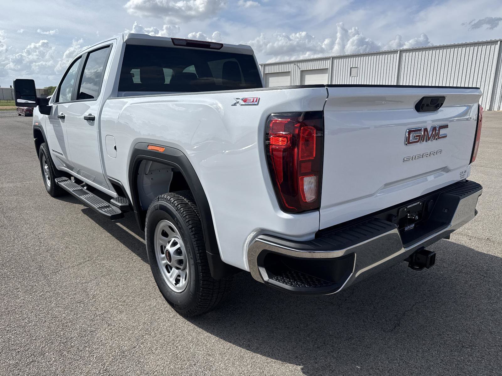 New 2026 GMC Sierra 2500 Pro image 3