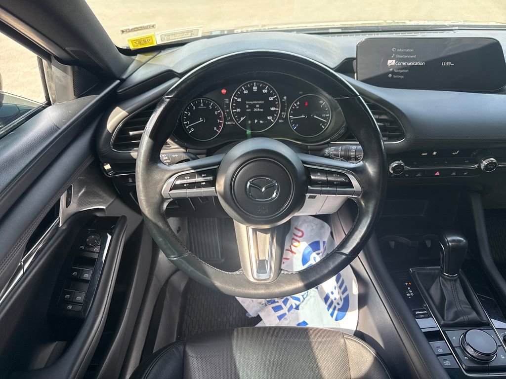 Used 2021 MAZDA MAZDA3 Hatchback w/Premium Plus Pkg image 15