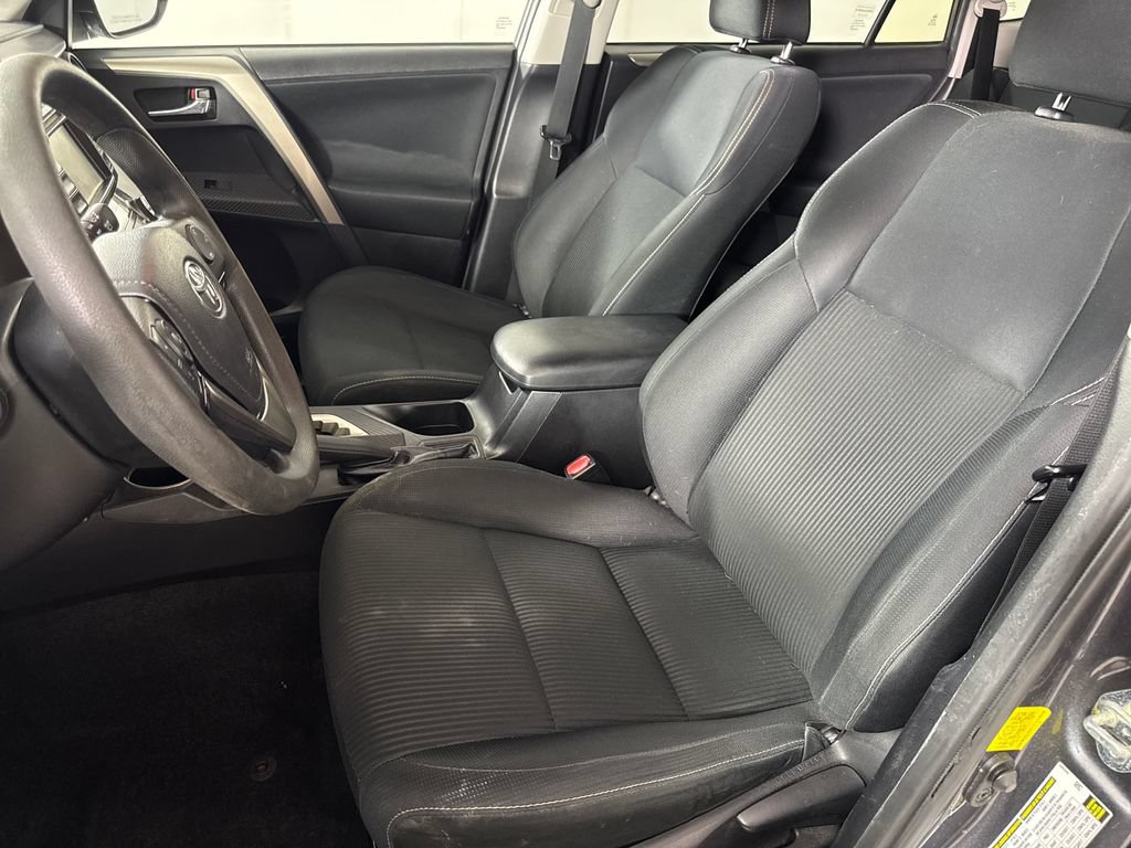 Used 2015 Toyota RAV4 XLE AWD/4WD image 11