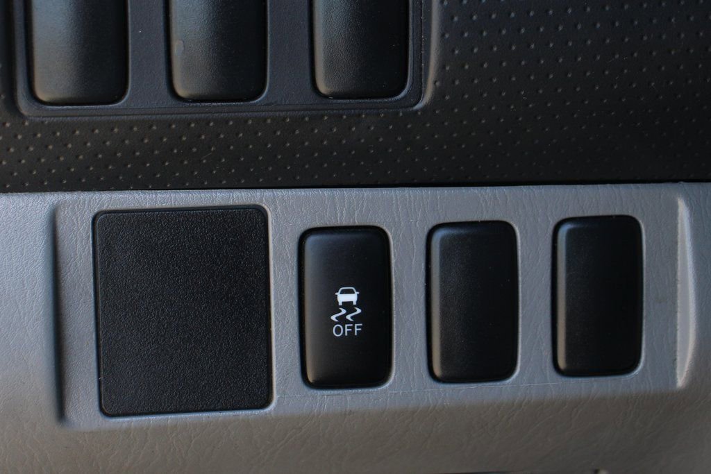 Used 2013 Toyota Tacoma 2WD Regular Cab image 18