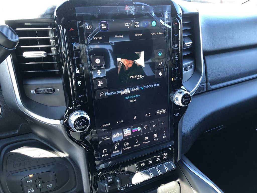 New 2026 RAM 2500 Big Horn AWD/4WD image 19