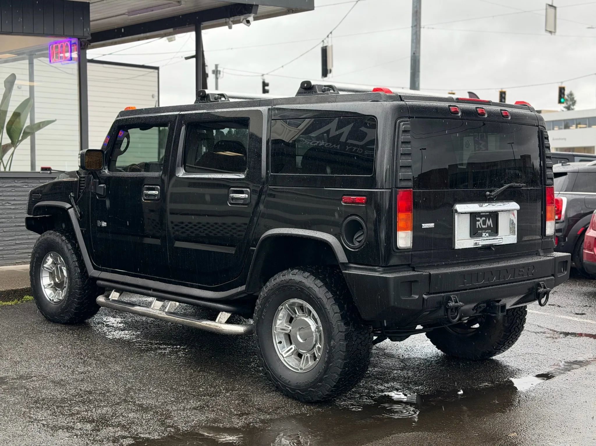 Used 2004 HUMMER H2 w/ Preferred Equipment Group image 7