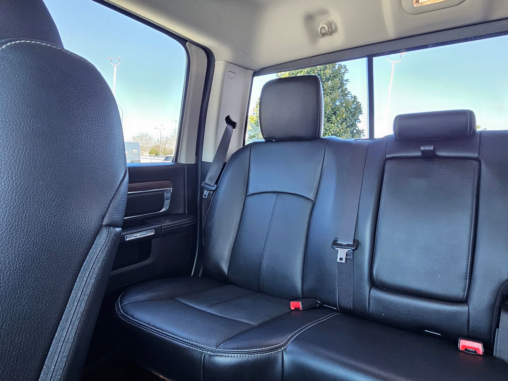 Used 2018 RAM 1500 Laramie w/ Convenience Group image 24
