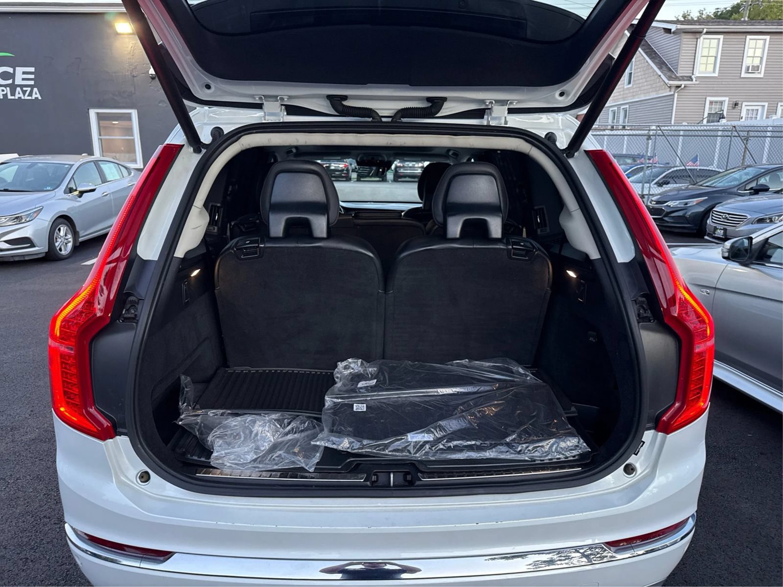 Used 2021 Volvo XC90 T6 Inscription w/ Advanced Package AWD/4WD image 13