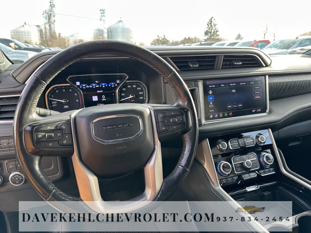 Used 2021 GMC Yukon XL Denali w/ Denali Premium Package image 14
