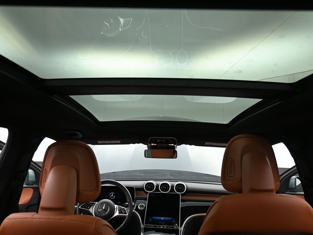 Used 2023 Mercedes-Benz GLC 300 4MATIC image 17