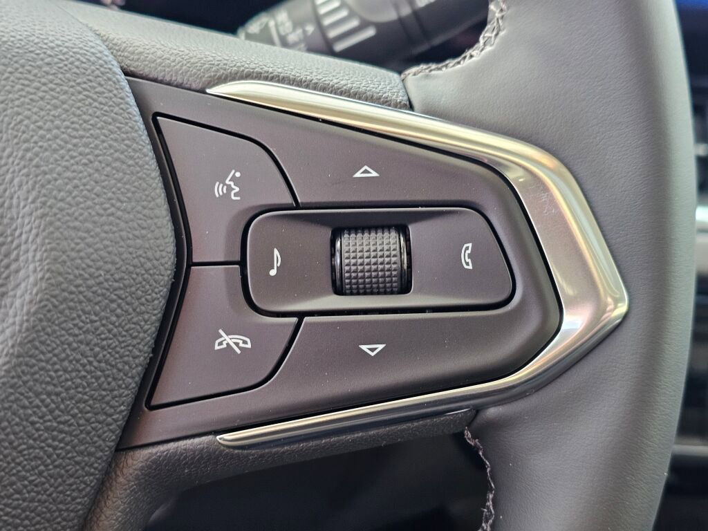 New 2026 Chevrolet Trax ACTIV w/ Sunroof Package image 34