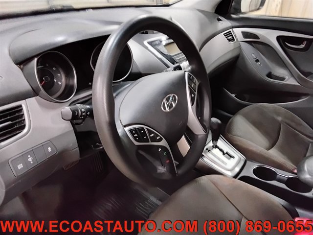 Used 2012 Hyundai Elantra GLS w/ Preferred Pkg 3 FWD image 11