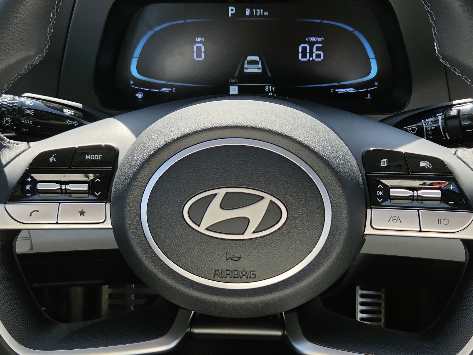 New 2026 Hyundai Elantra SEL Sport FWD image 21