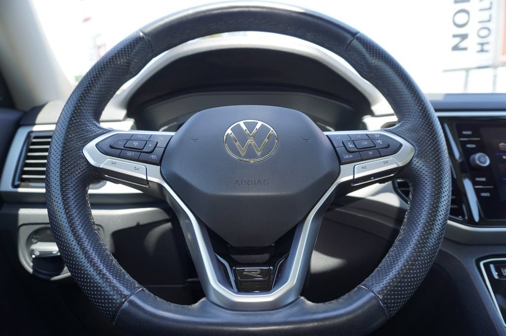 Used 2022 Volkswagen Atlas SEL R-Line AWD/4WD image 26