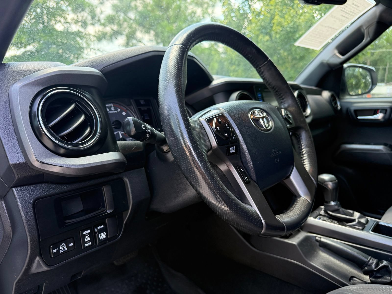 Used 2017 Toyota Tacoma TRD Sport w/ Premium & Technology Package RWD image 22