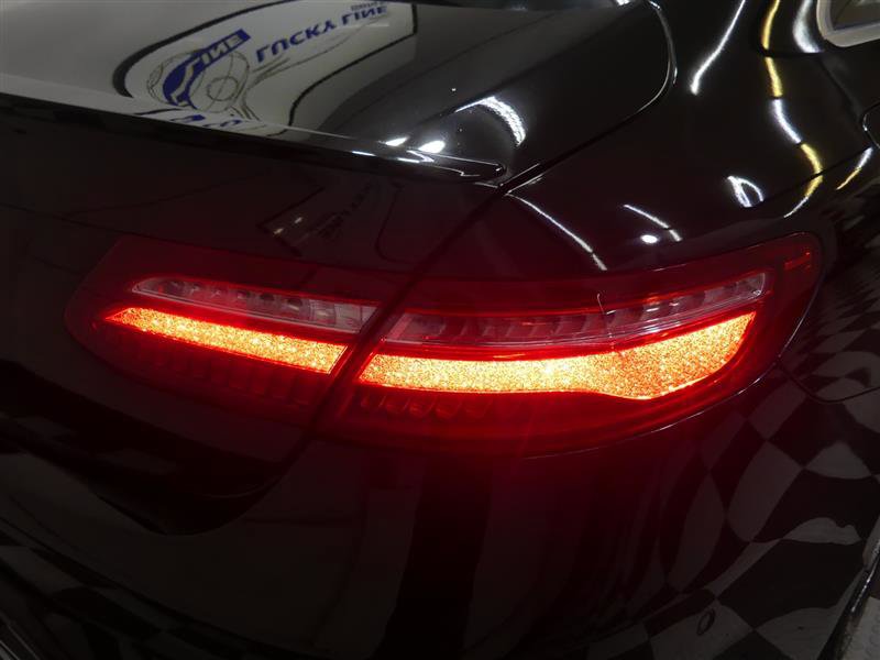 Used 2019 Mercedes-Benz E 450 4MATIC Coupe w/ AMG Line Package image 15
