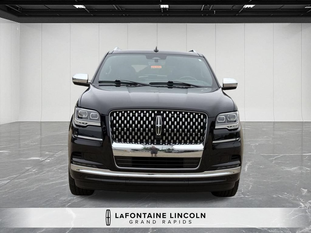 Certified 2024 Lincoln Navigator Black Label AWD/4WD image 8