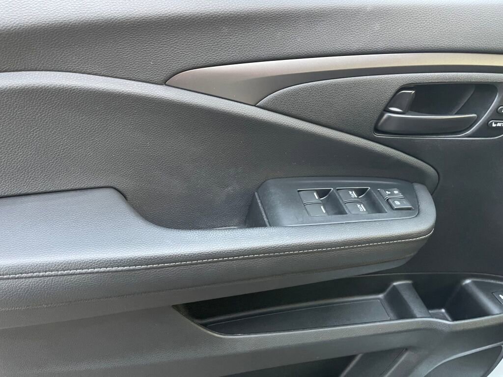 Used 2022 Honda Passport EX-L image 10