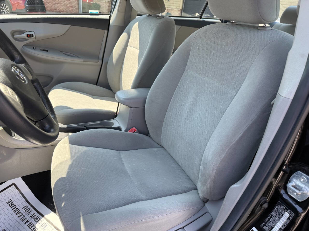 Used 2013 Toyota Corolla L image 13