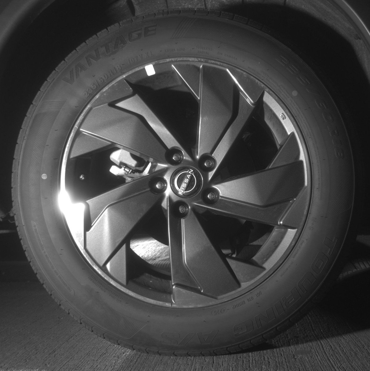 Used 2025 Nissan Rogue SV FWD image 15