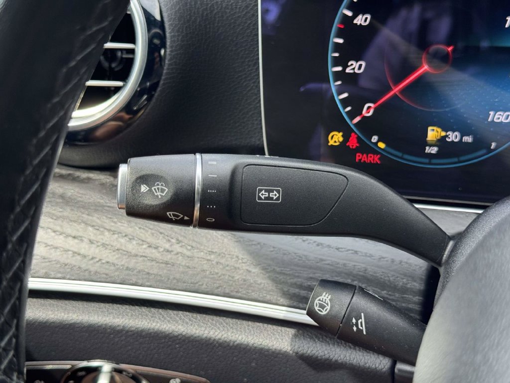Used 2023 Mercedes-Benz E 350 4MATIC Sedan image 28