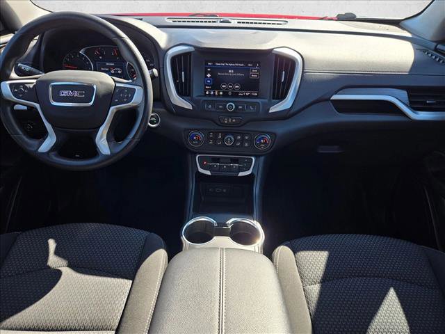 Used 2023 GMC Terrain SLE w/ Driver Convenience Package image 16