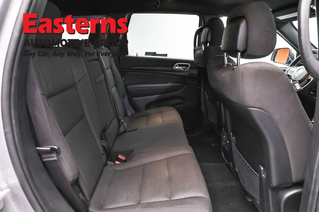 Used 2021 Jeep Grand Cherokee Laredo AWD/4WD image 22