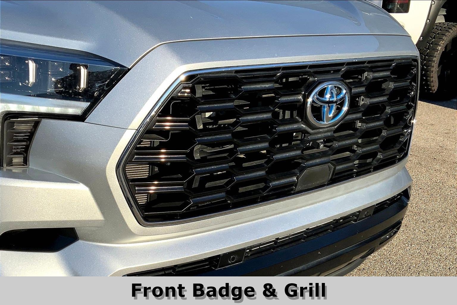 Used 2023 Toyota Sequoia image 32