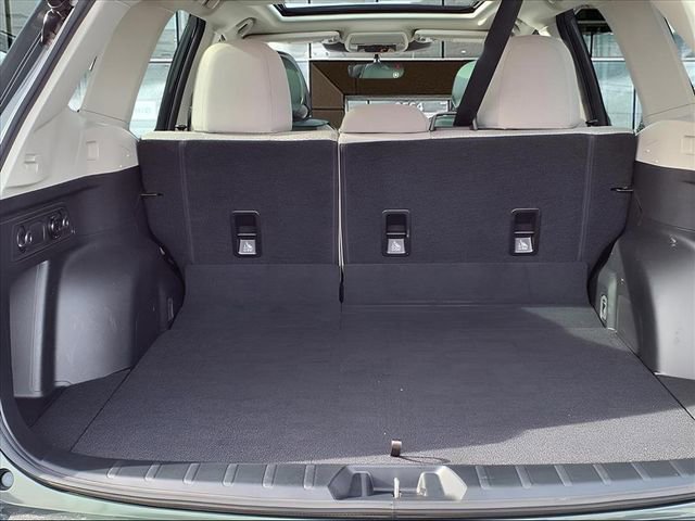 Used 2023 Subaru Forester Premium image 5