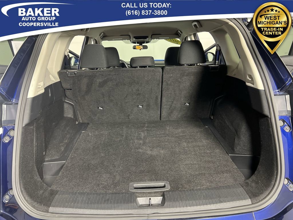 Used 2024 Nissan Rogue SV image 25