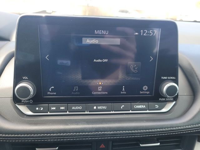 Certified 2024 Nissan Rogue SV w/ SV Premium Package FWD image 16