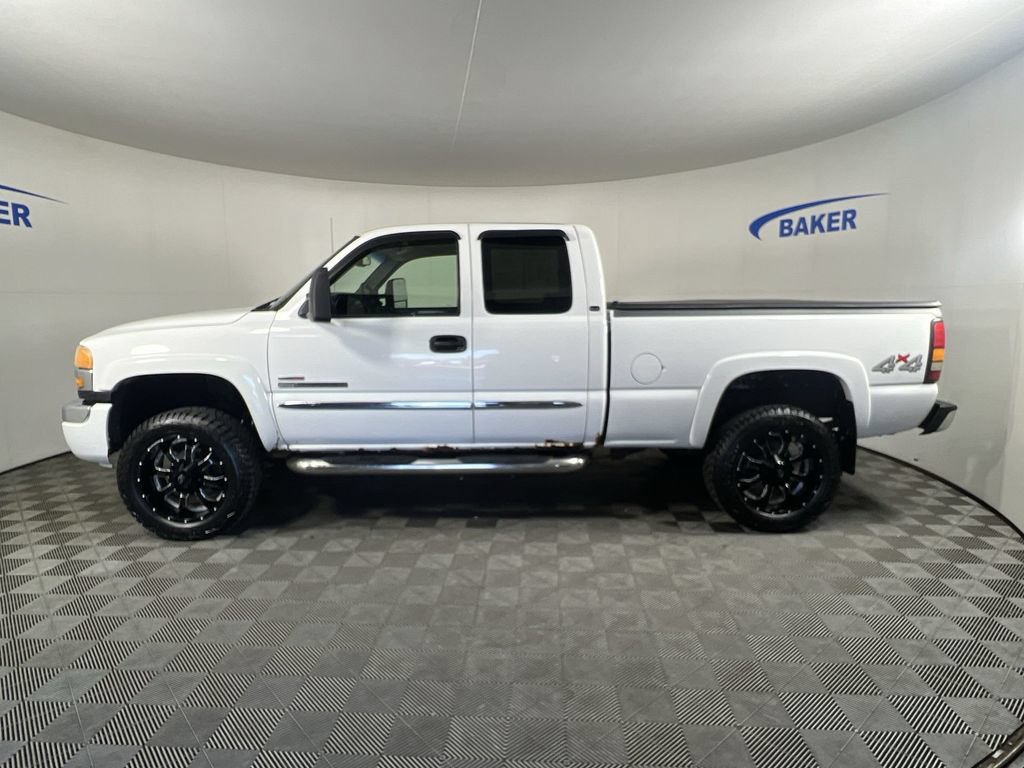 Used 2005 GMC Sierra 2500 SLE w/ Heavy-Duty Power Package AWD/4WD image 6