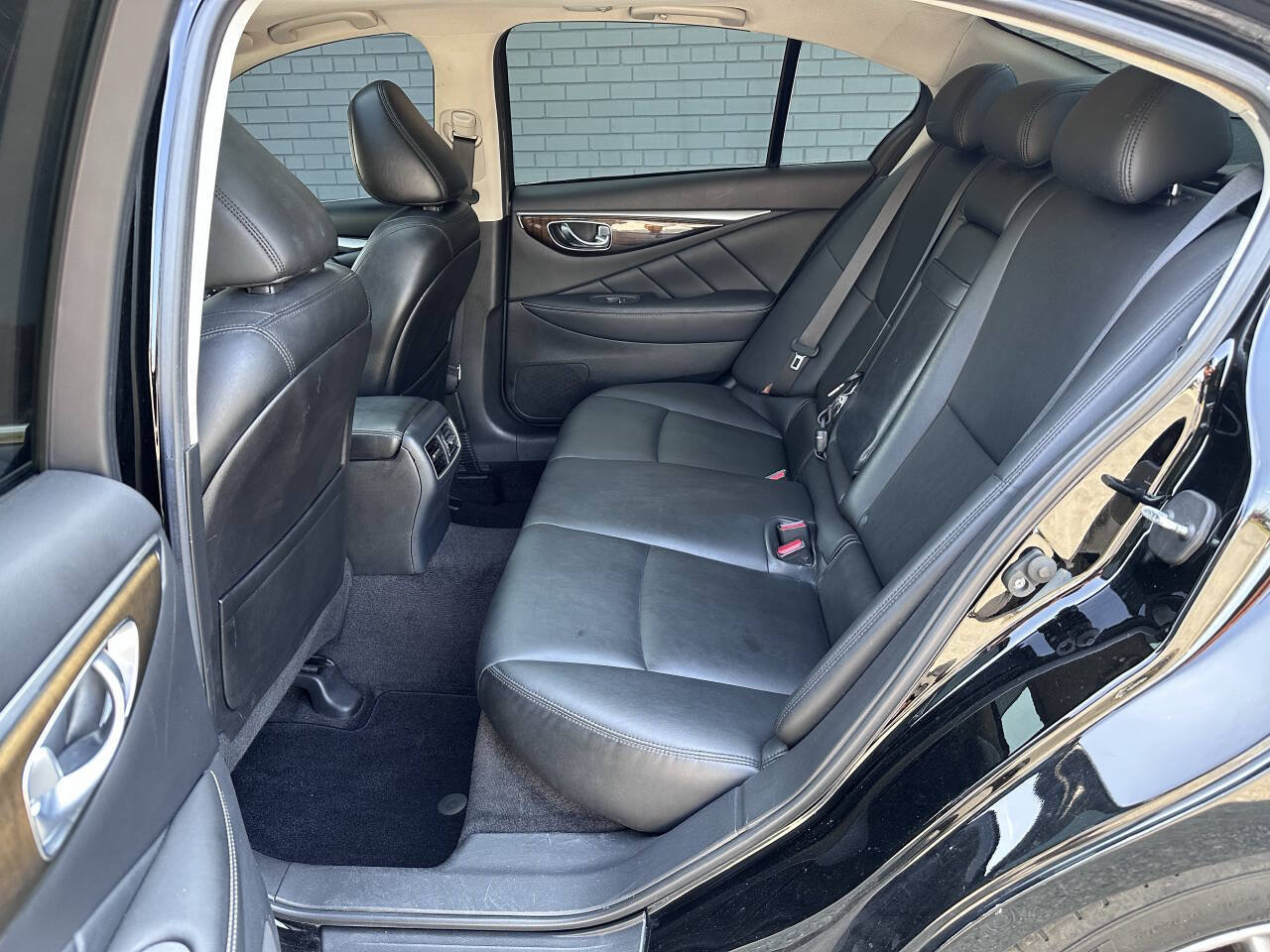 Used 2019 INFINITI Q50 Luxe w/ Essential Package (3.0T Luxe) AWD/4WD image 13
