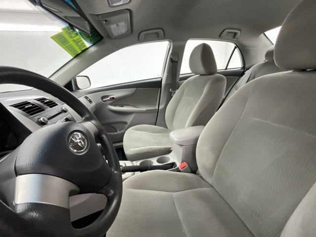 Used 2011 Toyota Corolla LE image 5