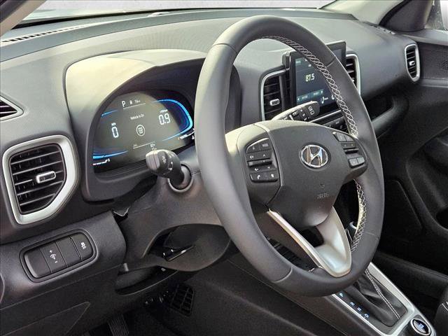 New 2026 Hyundai Venue SEL FWD image 4