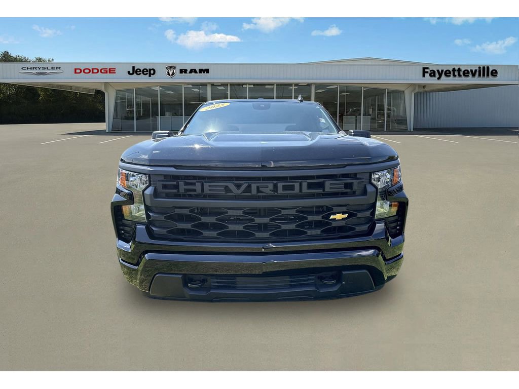 Used 2025 Chevrolet Silverado 1500 Custom image 8