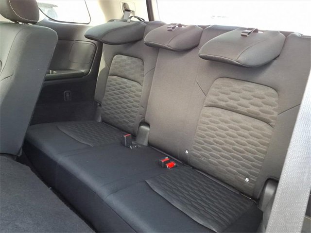 Used 2024 Nissan Pathfinder SV image 9