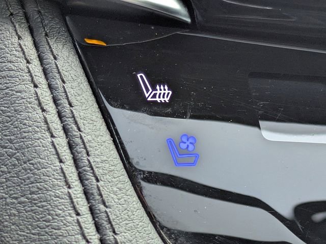 Certified 2025 Cadillac XT6 Sport image 24