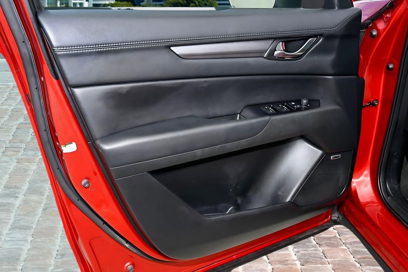 Used 2019 MAZDA CX-5 Touring image 18