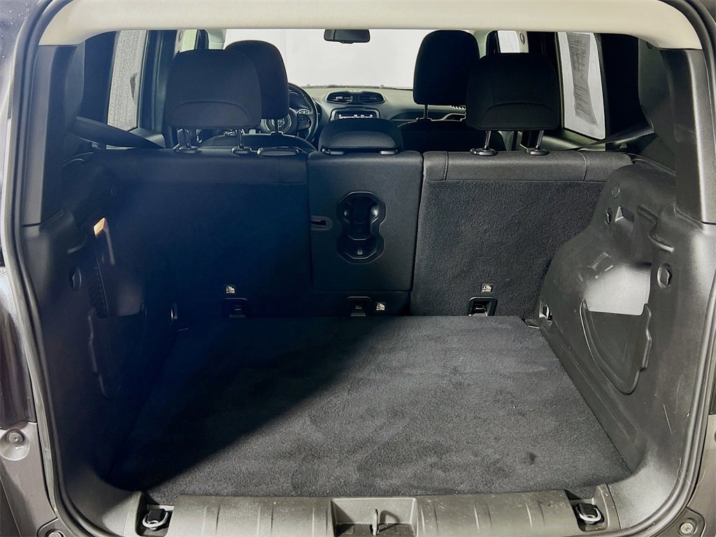 Used 2020 Jeep Renegade Altitude w/ UConnect 8.4 Nav Group image 23